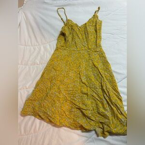 GAP XS Yellow Floral Mini Sun Dress- spaghetti straps (see pictures)